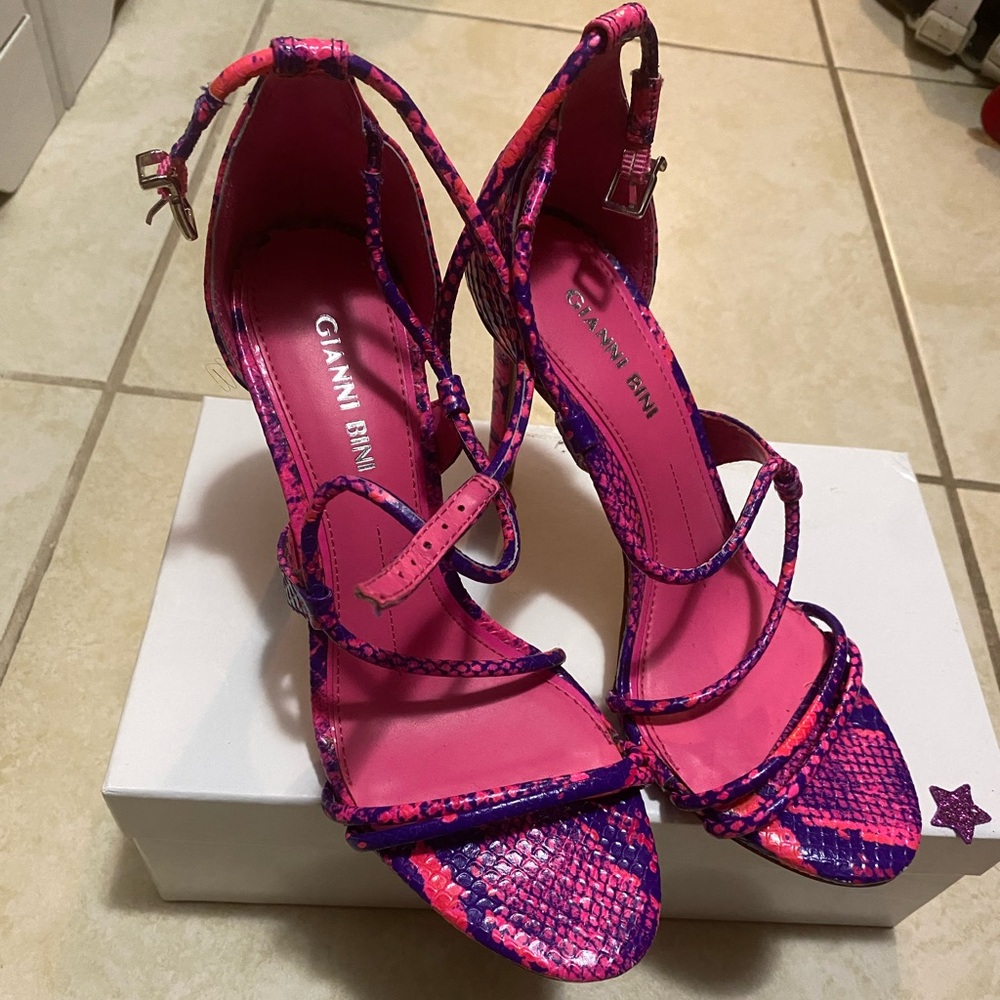 Gianni Bini pink and purple strap sandal heel